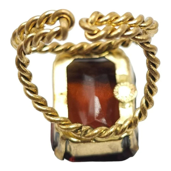 Western Germany Large Topaz Glass Rhinestone Ring Twisted Gold Tone Metal Size 7 - Picture 8 of 9